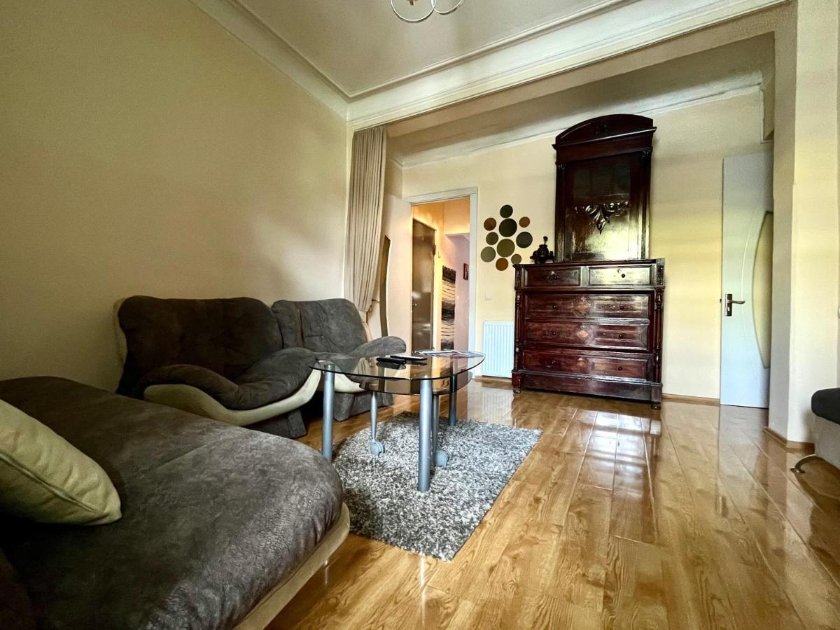 Apartment In Old Tbilisi Orbeliani Square מראה חיצוני תמונה