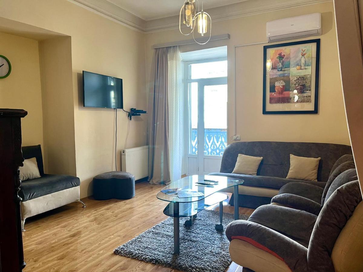 Apartment In Old Tbilisi Orbeliani Square מראה חיצוני תמונה