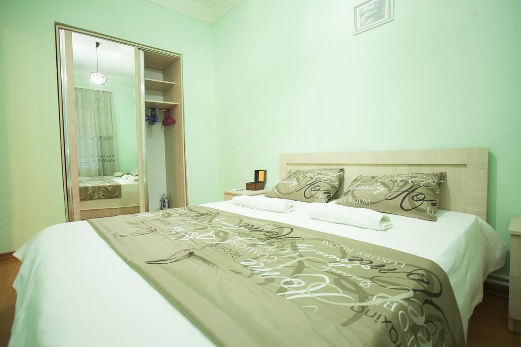 Apartment In Old Tbilisi Orbeliani Square מראה חיצוני תמונה