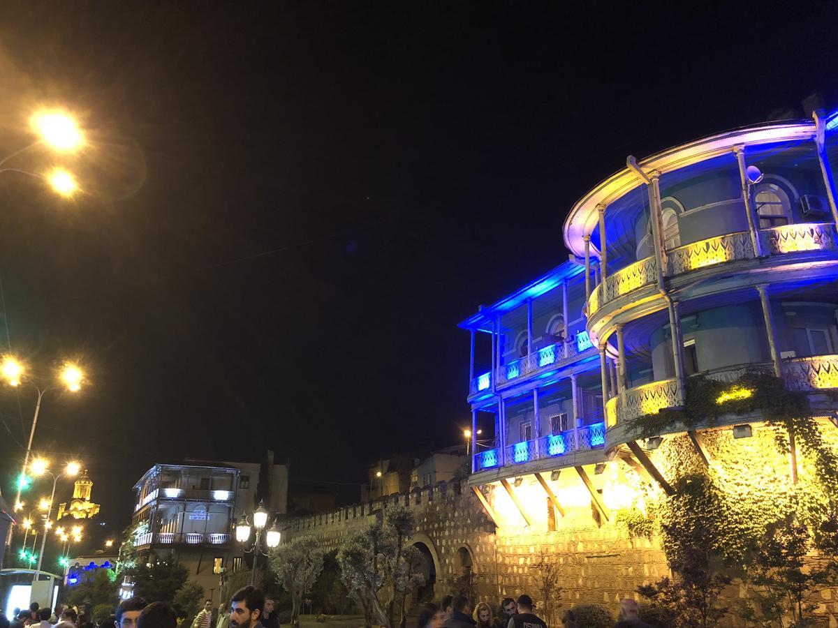 Apartment In Old Tbilisi Orbeliani Square מראה חיצוני תמונה