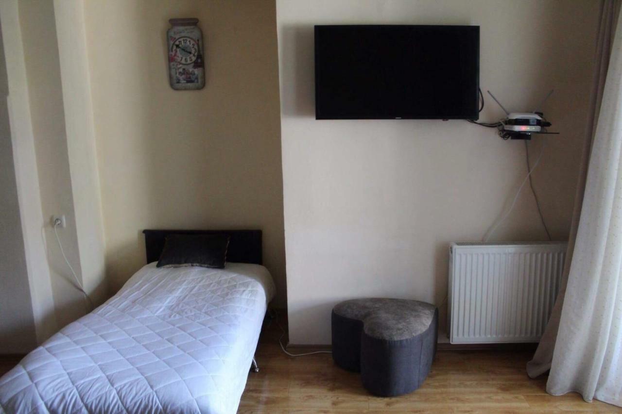 Apartment In Old Tbilisi Orbeliani Square מראה חיצוני תמונה